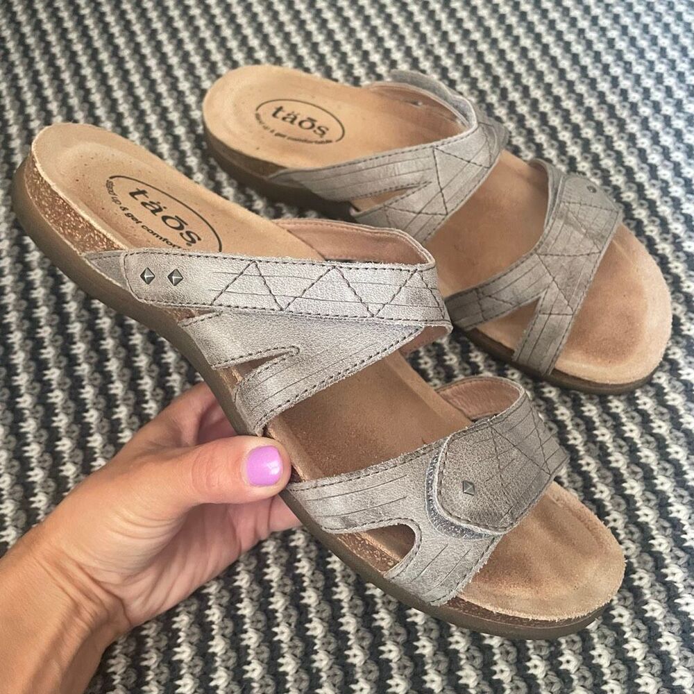 Taos Double U sandals Women’s shoe size 10
